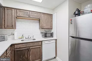 2049 Lucas Ln, Voorhees, NJ 08043 - Photo 12