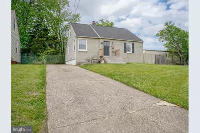 35 Saint Charles Place, Runnemede, NJ 08078 - Photo 1