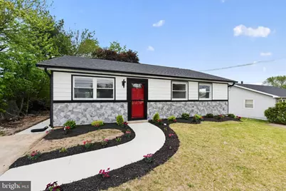 27 Girard Avenue, Sicklerville, NJ 08081 - Photo 1