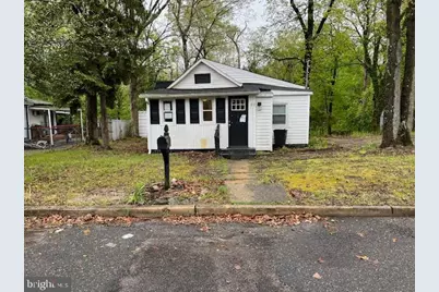 32 S Clementon Avenue, Clementon, NJ 08021 - Photo 1