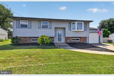 211 Hobart Drive, Clementon, NJ 08021 - Photo 1