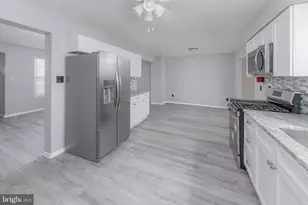 13 Brearly Dr, Sicklerville, NJ 08081 - Photo 8