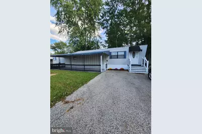 204 Kentucky Ave, Monroe Township, NJ 08094 - Photo 2