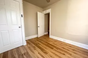 27 E Adams St, Paulsboro, NJ 08066 - Photo 6