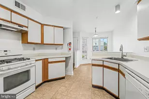 1145 Dublin Ct, Monroe Township, NJ 08094 - Photo 10