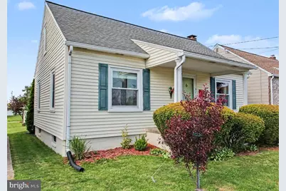 371 Maple Avenue, Hanover, PA 17331 - Photo 1