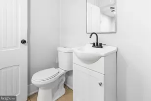 216 N 11th St, Reading, PA 19601 - Photo 16