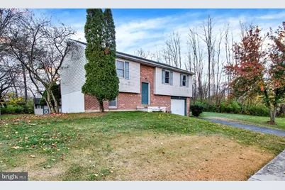 618 William Penn Boulevard, Womelsdorf, PA 19567 - Photo 1