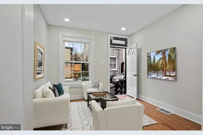 530 Maple Street, Reading, PA 19602 - Photo 1