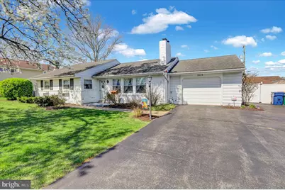 3029 Merritt Parkway, Reading, PA 19608 - Photo 1