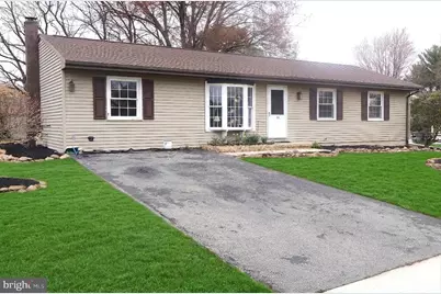 26 S Herbein Drive, Topton, PA 19562 - Photo 1
