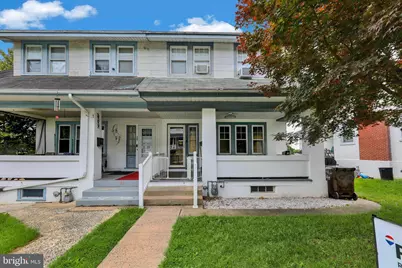 27 W 33rd Street, Reading, PA 19606 - Photo 1