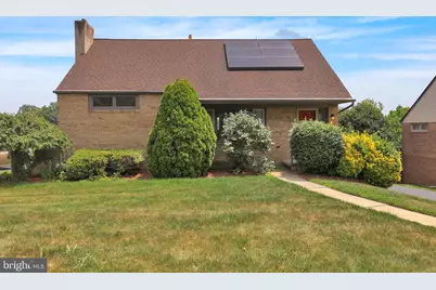 205 W 38th Street, Reading, PA 19606 - Photo 1