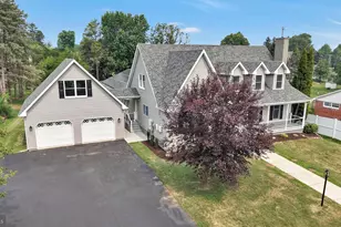 300 Beckley St, Wernersville, PA 19565 - Photo 2