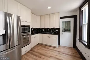 417 Chestnut St, Reading, PA 19602 - Photo 12