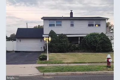 77 New School Lane, Levittown, PA 19054 - Photo 1