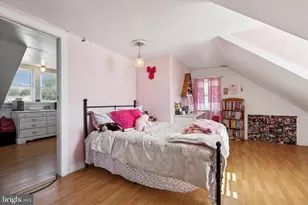 209 Dorrance St, Bristol, PA 19007 - Photo 12