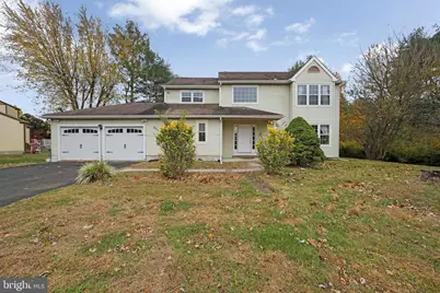 180 Independence Drive, Holland, PA 18966 - Photo 1
