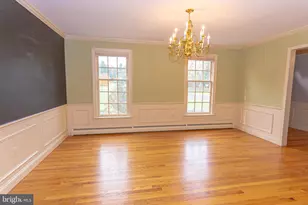 21 Woods End Dr, Doylestown, PA 18902 - Photo 10