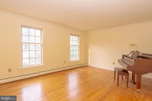 21 Woods End Dr, Doylestown, PA 18902 - Photo 6