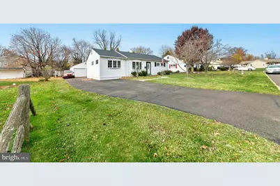 908 Circle Drive, Southampton, PA 18966 - Photo 1