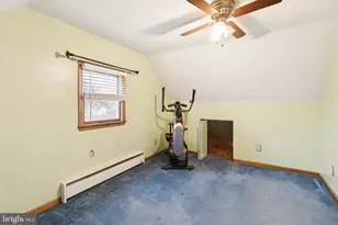 7 Indian Red Rd, Levittown, PA 19057 - Photo 22