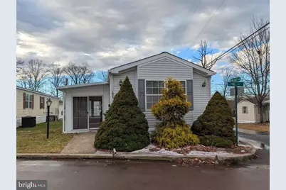 1039 Pine Circle, Telford, PA 18969 - Photo 1