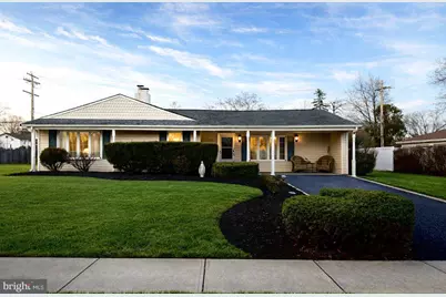423 Magnolia Drive, Levittown, PA 19054 - Photo 1