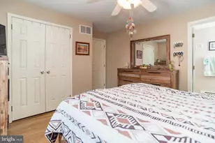 3820 Naples St, Levittown, PA 19056 - Photo 18