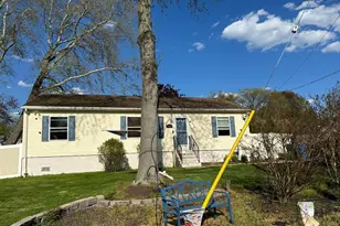 3820 Naples St, Levittown, PA 19056 - Photo 2