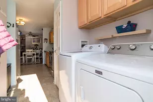 3820 Naples St, Levittown, PA 19056 - Photo 14