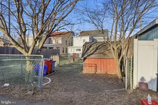 702 Corson St, Bristol, PA 19007 - Photo 32