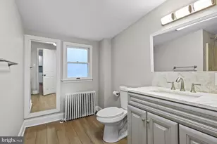 702 Corson St, Bristol, PA 19007 - Photo 14