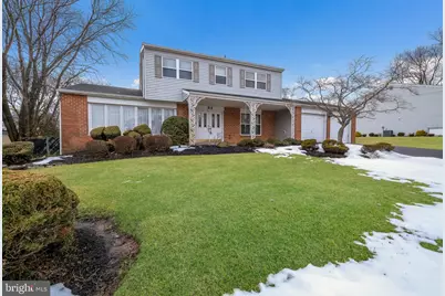 64 Springwood Drive, Southampton, PA 18966 - Photo 1