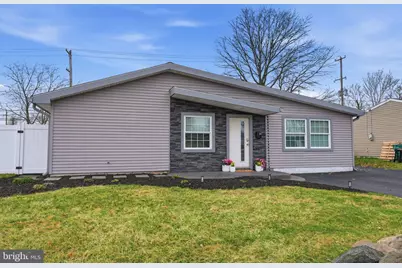 21 Border Rock Road, Levittown, PA 19057 - Photo 1