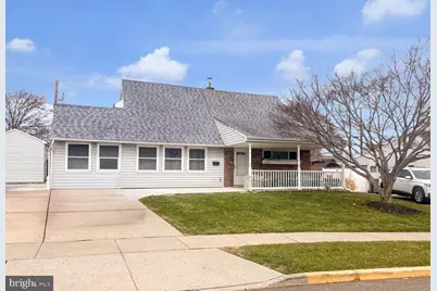 233 Kenwood Drive S, Levittown, PA 19055 - Photo 1