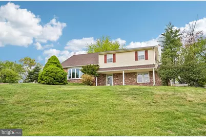 77 Wren Drive, Holland, PA 18966 - Photo 1