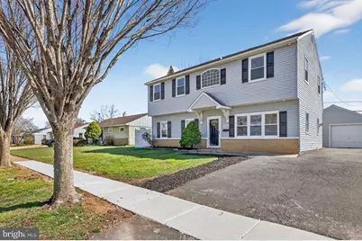 916 Stephen Avenue, Croydon, PA 19021 - Photo 1
