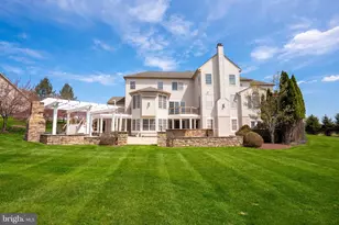 24 Hayhurst Dr, Newtown, PA 18940 - Photo 14