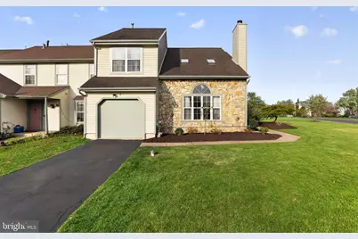 6 Aspen Court, Newtown, PA 18940 - Photo 1