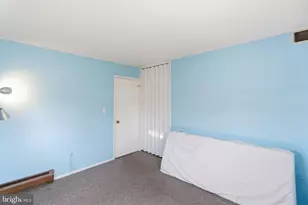 154 Pinewood Dr, Levittown, PA 19054 - Photo 14