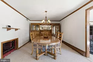 154 Pinewood Dr, Levittown, PA 19054 - Photo 18