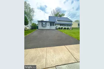 17 Heather Lane, Levittown, PA 19055 - Photo 1