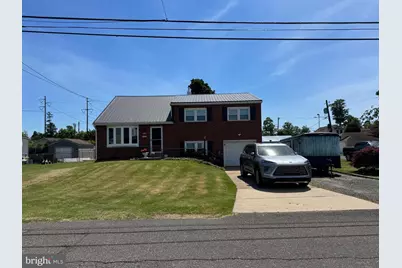 225 Park Avenue, Bristol, PA 19007 - Photo 1