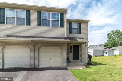910 Vine Street, Perkasie, PA 18944 - Photo 1