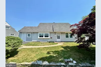 18 Plumtree Road, Levittown, PA 19056 - Photo 1