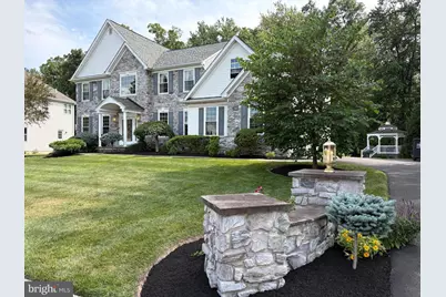 412 Parkview Circle, Warrington, PA 18976 - Photo 1