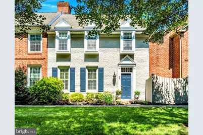 35 Kensington Square, Mechanicsburg, PA 17050 - Photo 1