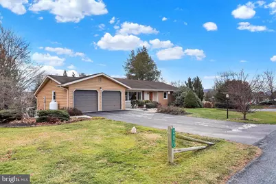 201 Westview Drive, Mechanicsburg, PA 17055 - Photo 1