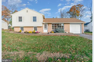 118 Kim Acres Drive, Mechanicsburg, PA 17055 - Photo 1